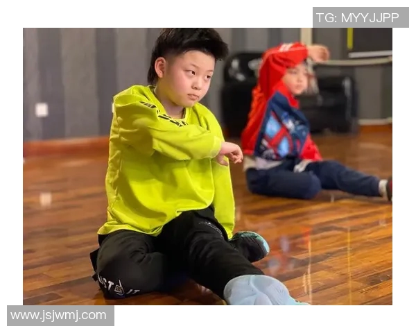 杭州街舞队技术探讨：如何提升街舞技巧与团队协作能力